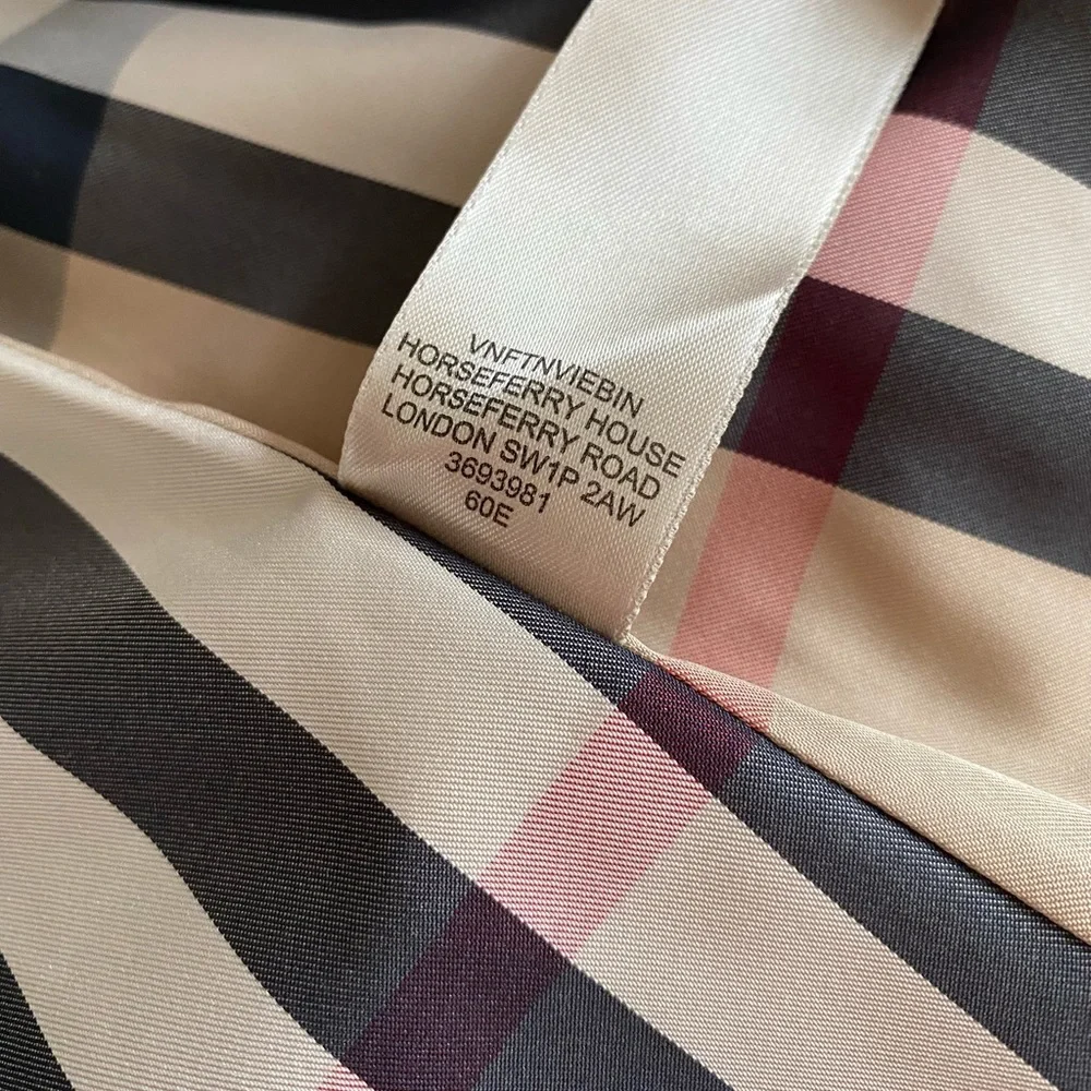 🌼 AUTHENTIC - Burberry Kids Classic Trench Coat 🌼 - Picture 8 of 10